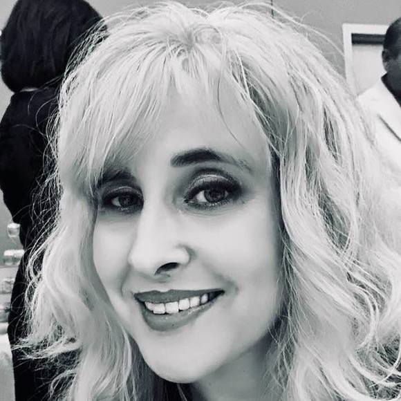 Meet your Posher, Amy - Picture 1 of 1